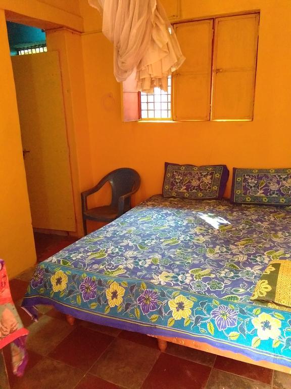 Ravi Guesthouse Hampi Esterno foto